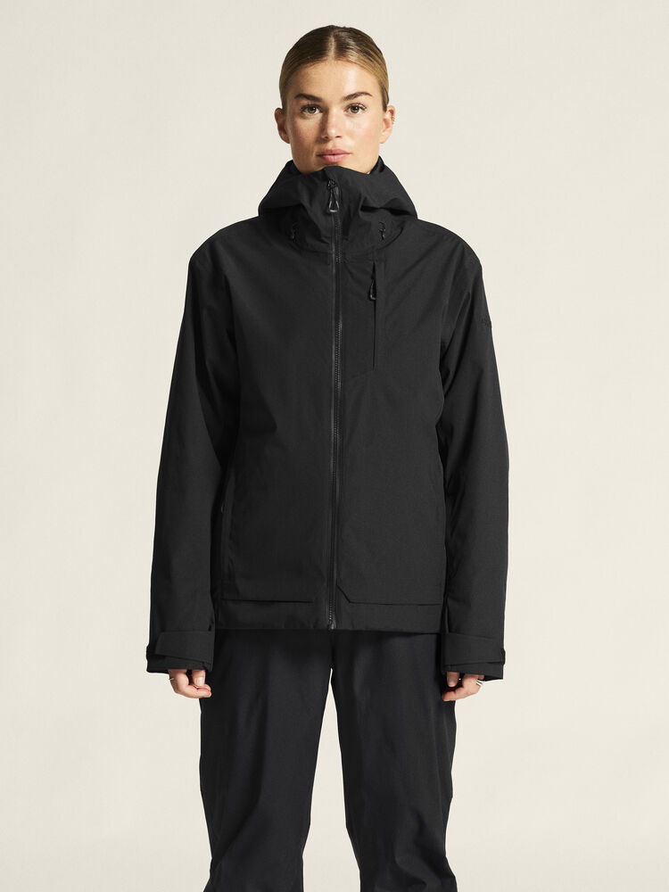 1916339-999000_Explore20Padded20Jacket20W_closeup4