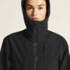 1916339-999000_Explore20Padded20Jacket20W_closeup8