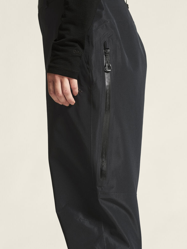 1916343-999000_Explore20Shell20Pants20W_closeup6