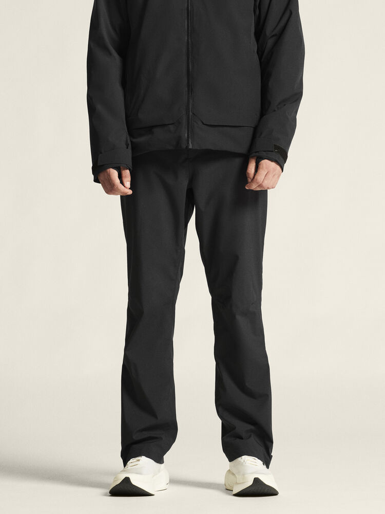 1916344-999000_Core20Explore20Shell20Pants20M_closeup4