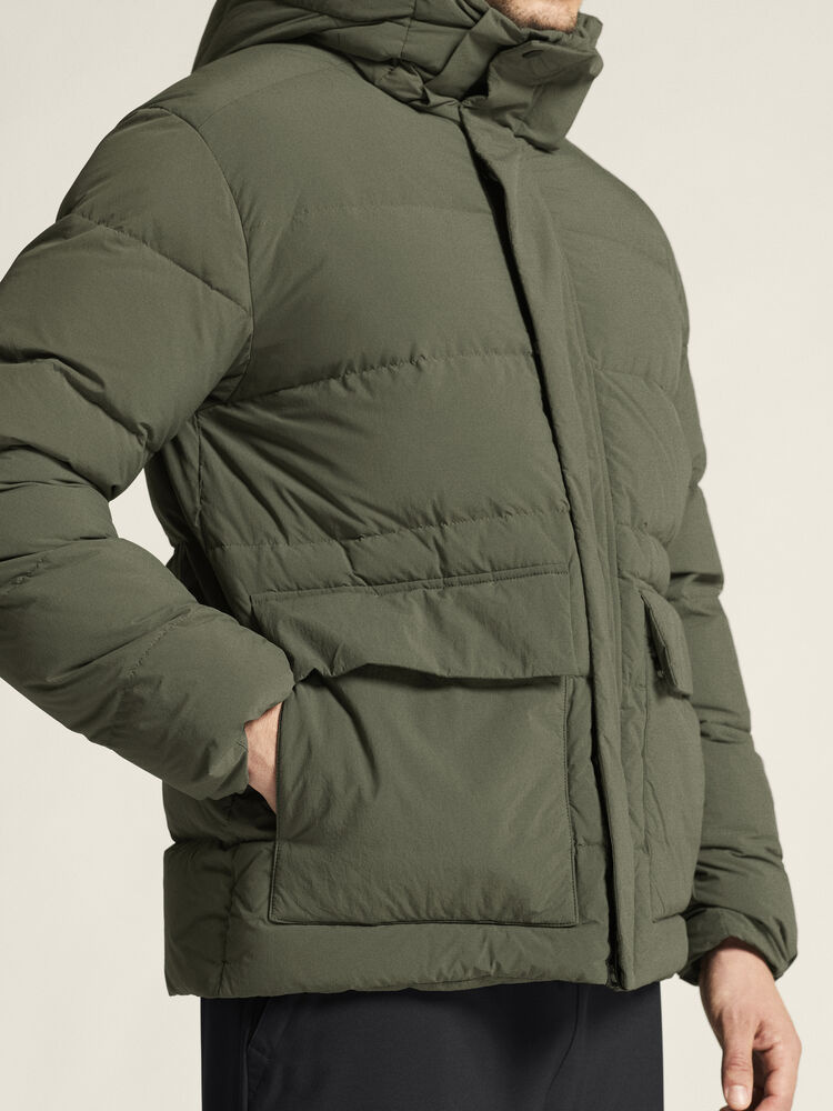 1916374-681000_Urban20Down20Puffer20Jkt20M_closeup8