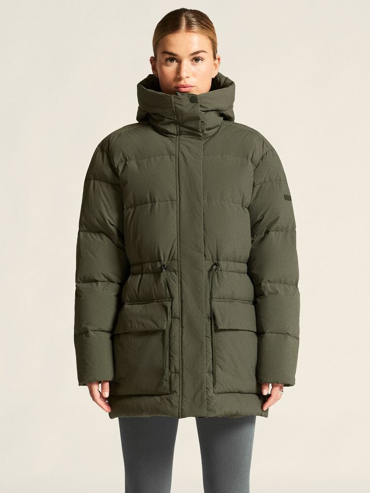 1916375-681000_Urban20Down20Puffer20Jkt20W_closeup4