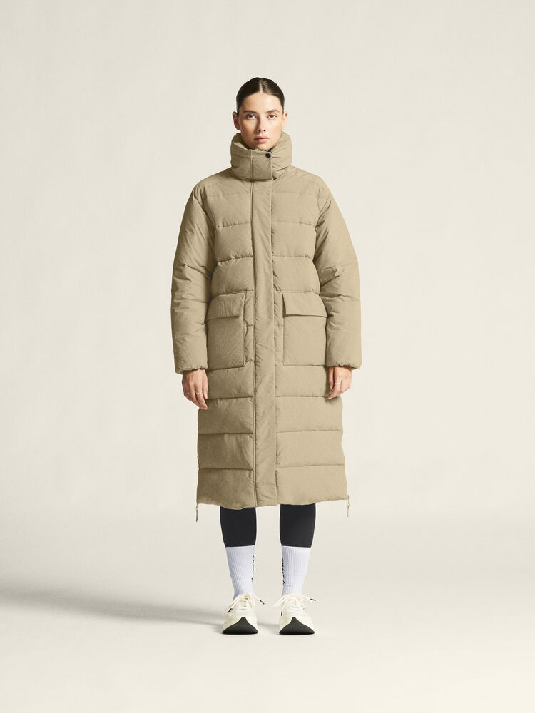 1916376-240000_Urban20Long20Padded20Coat20W_closeup1