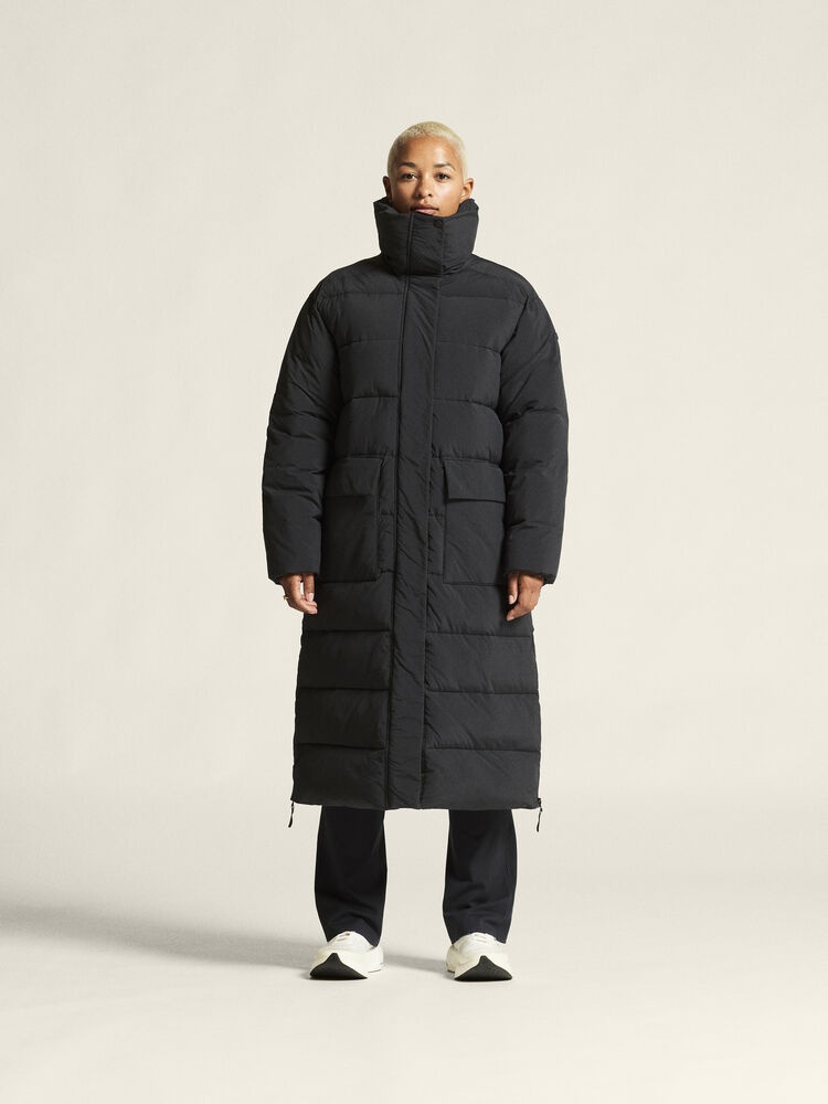 1916376-999000_Urban20Long20Padded20Coat20W_closeup1