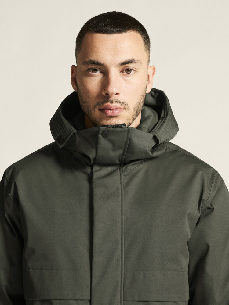 1916377-681000_Urban20Padded20Parka20M_closeup5