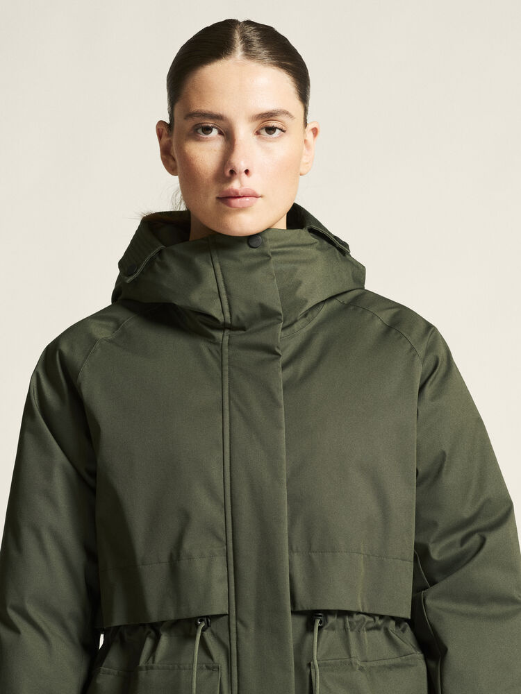 1916378-681000_Urban20Padded20Parka20W_closeup5