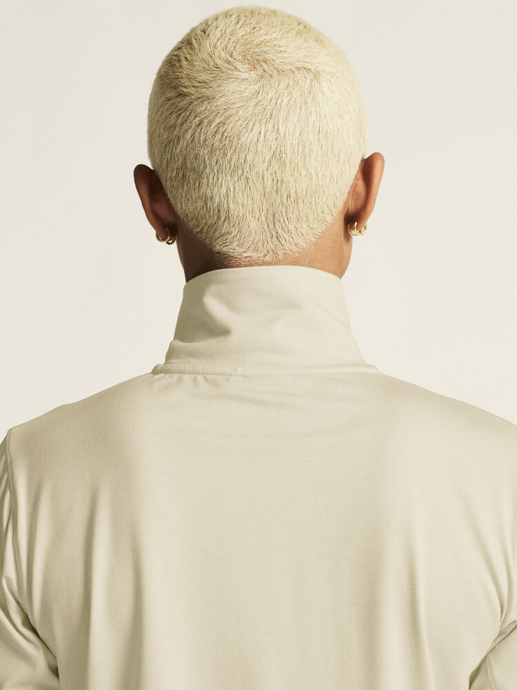 1916681-214200_2020Flow20HZ20LS20W_closeup7