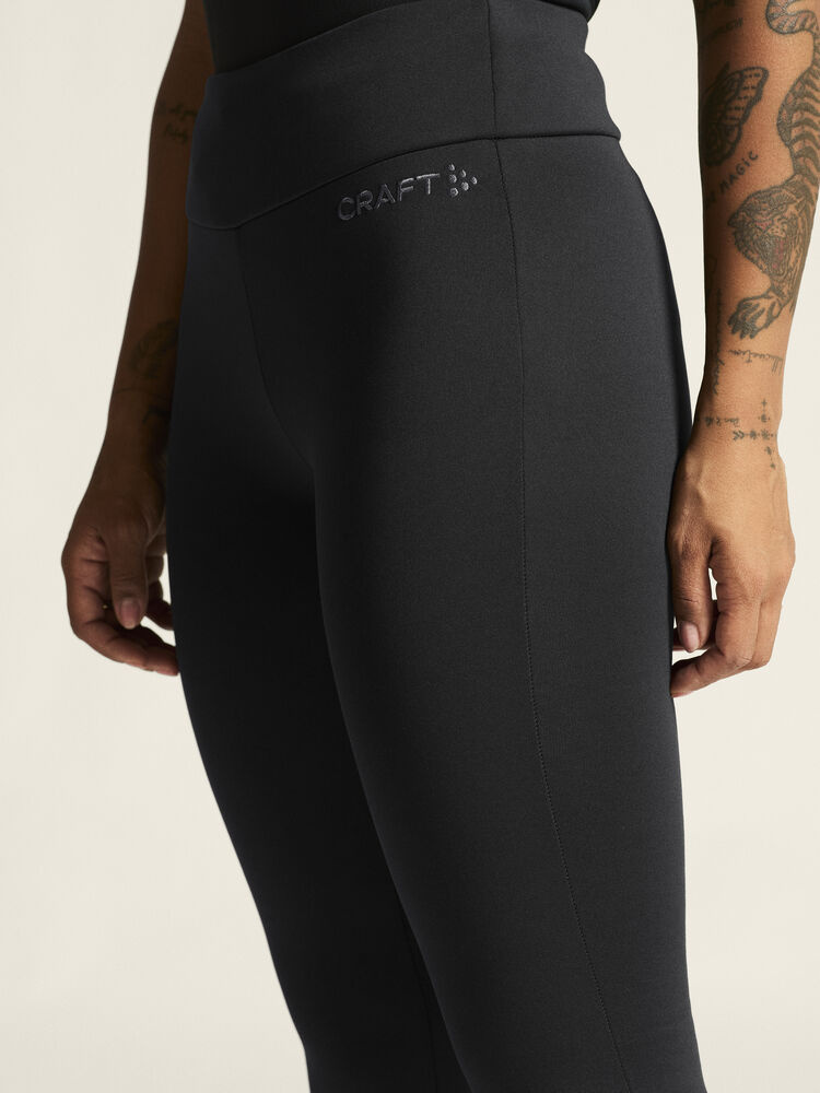1916711-999000_Explore20Power20Fleece20Tights20W_closeup5