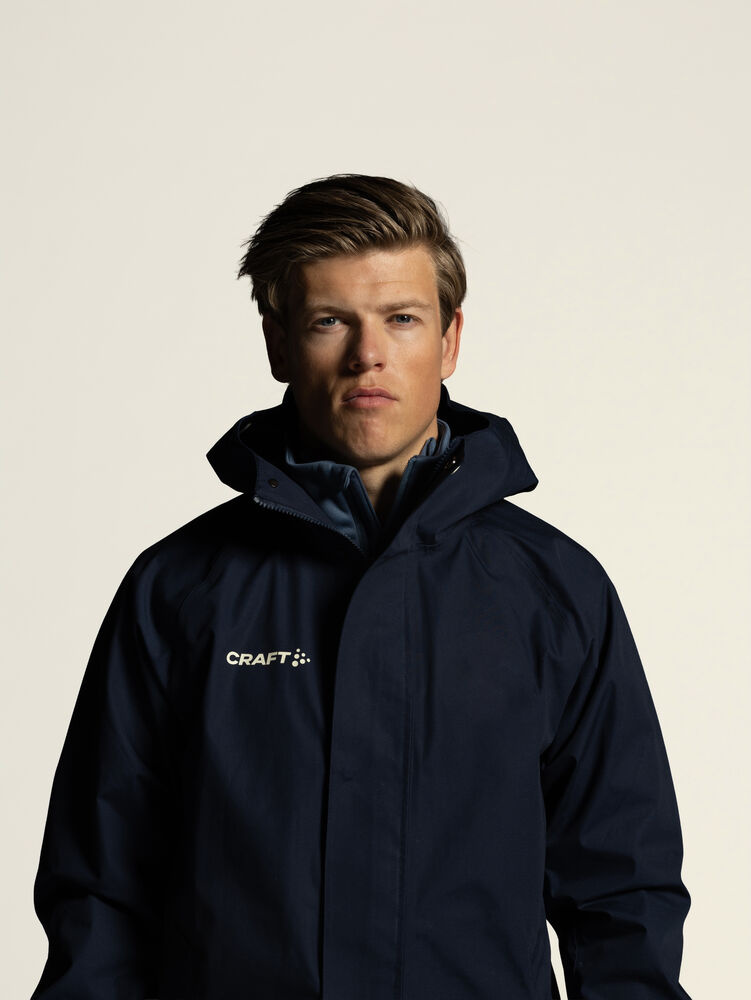 1916829-396000_OL20Norway20202L20Coat20U_Closeup4