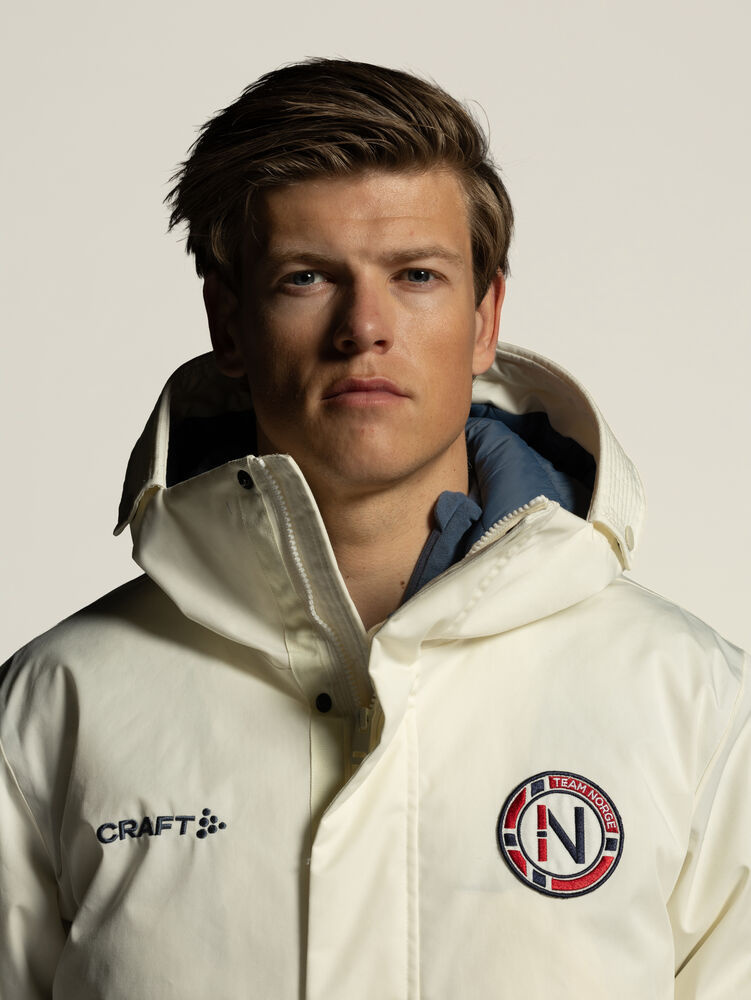 1916831-905777_OL20Norway20Padded20Parka20M_Closeup5