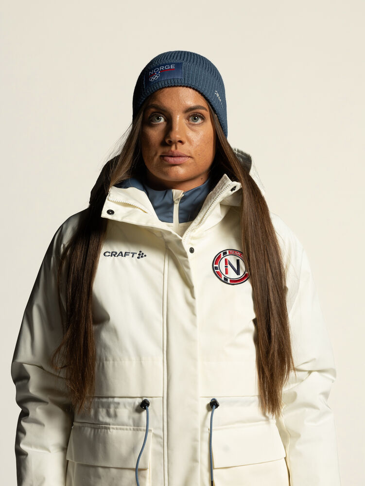 1916836-396396_OL20Norway20High20Beanie_Closeup5