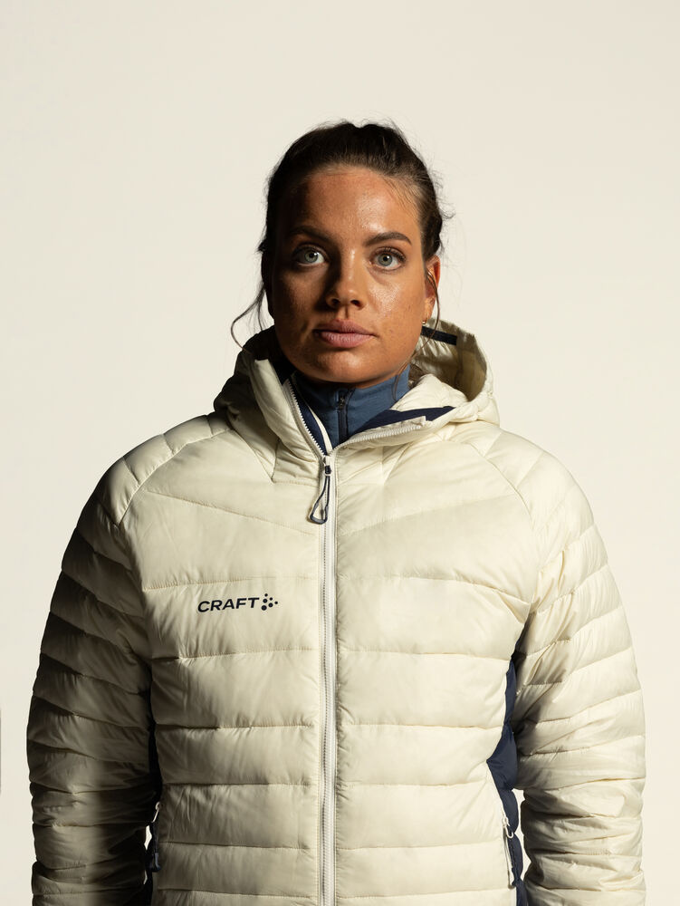 1916840-905000_OL20Norway20Light20Down20Jacket20W_Closeup5