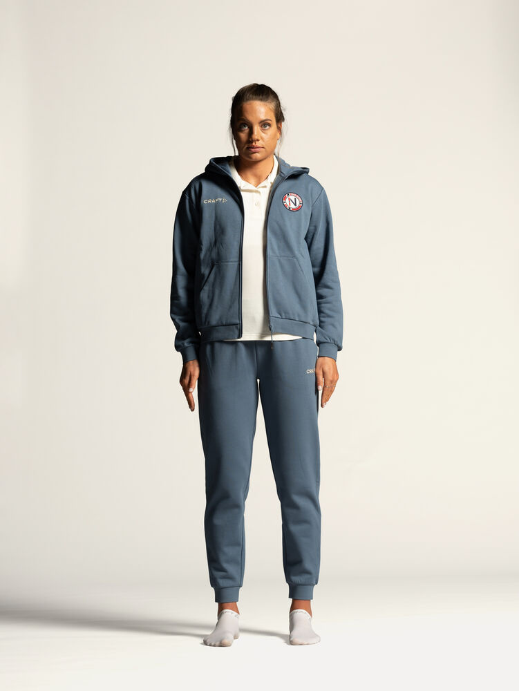 1916844-376777_OL20Norway20Community202.020Zip20Hoodie20W_Closeup1