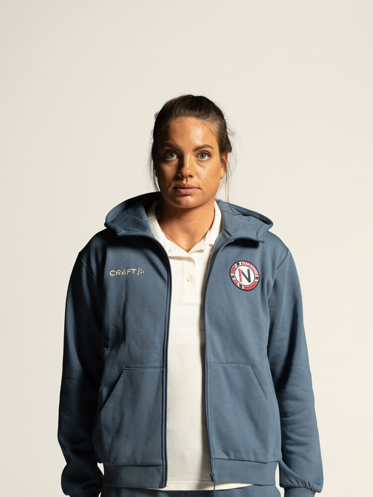 1916844-376777_OL20Norway20Community202.020Zip20Hoodie20W_Closeup4