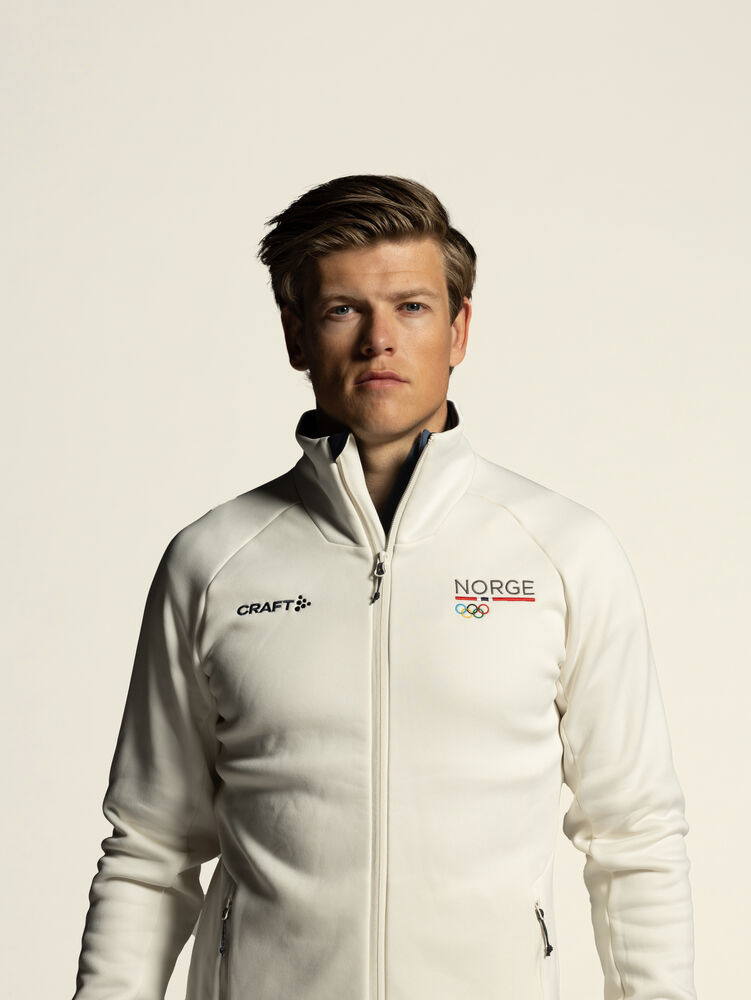 1916853-905905_OL20Norway20Power20Fleece20Jacket20M_Closeup5