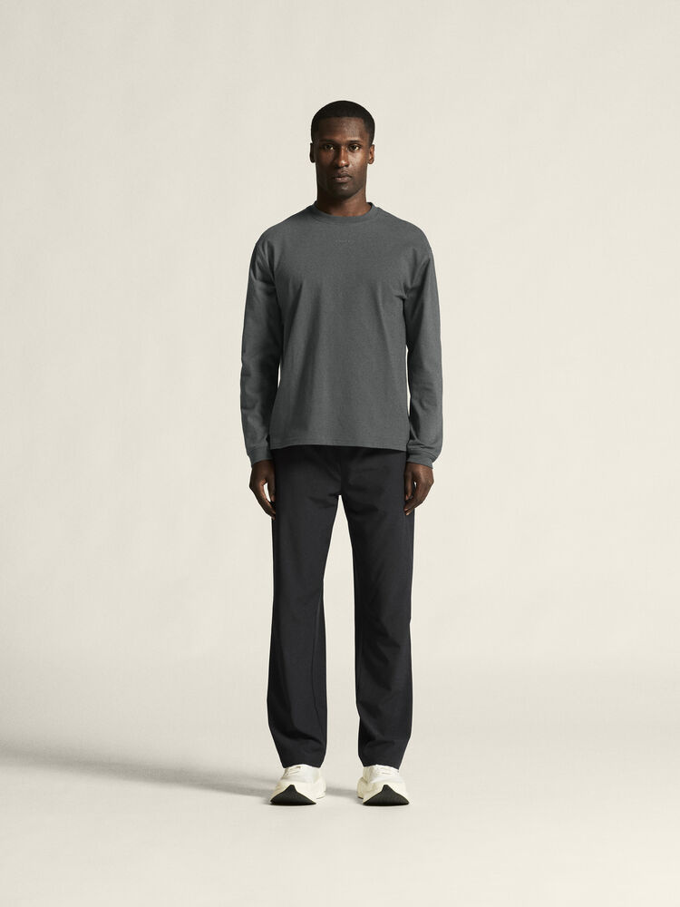 1916958-970000_Frequent20Heavy20LS20Tee20M_closeup1