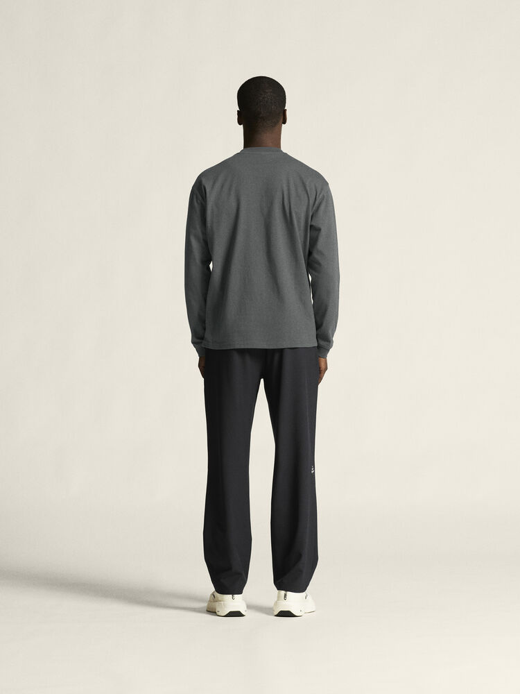 1916958-970000_Frequent20Heavy20LS20Tee20M_closeup3
