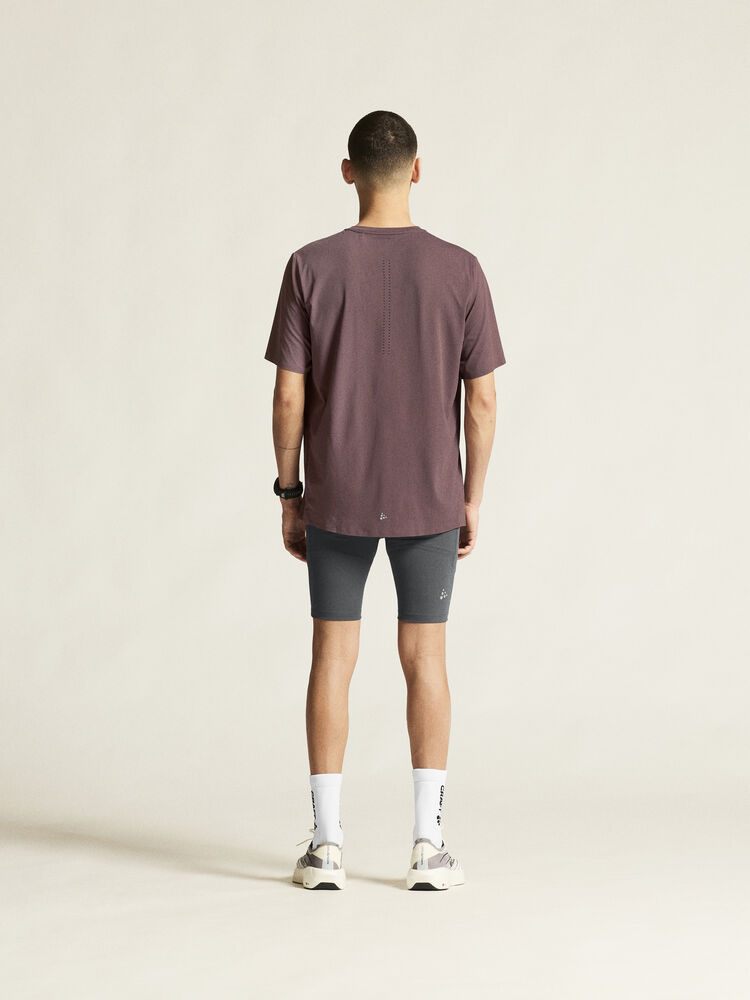 C17230-9580_ADV20Essence20short20tights20320M_closeup3