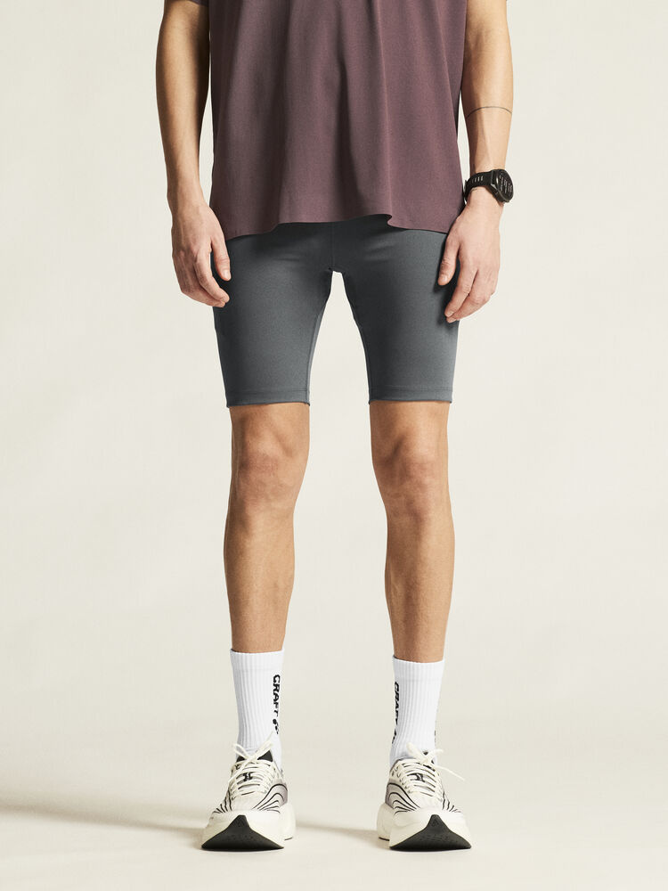 C17230-9580_ADV20Essence20short20tights20320M_closeup4