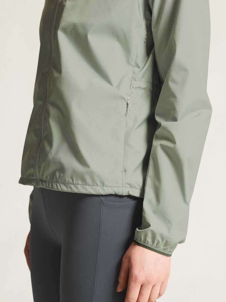 C17236-9310_ADV20Essence20wind20jacket20220W_closeup6