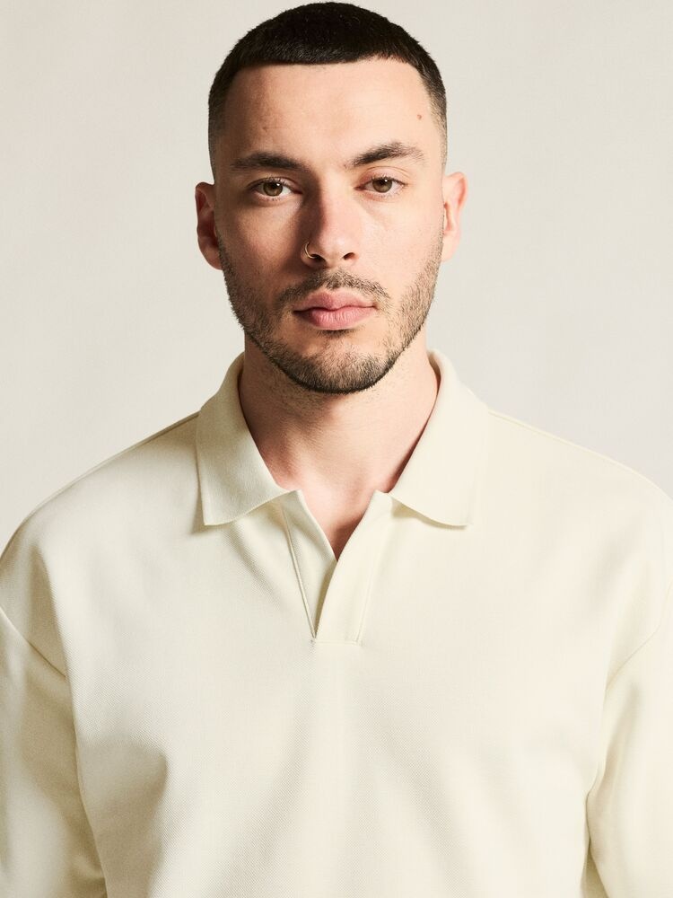 C17239-1050_Frequent20polo20shirt20M_closeup5