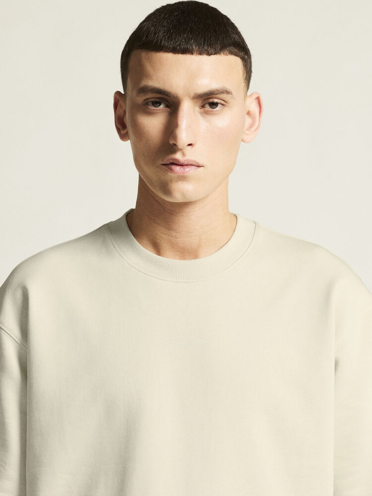 C17242-1050_Frequent20SS20sweatshirt20M_closeup5