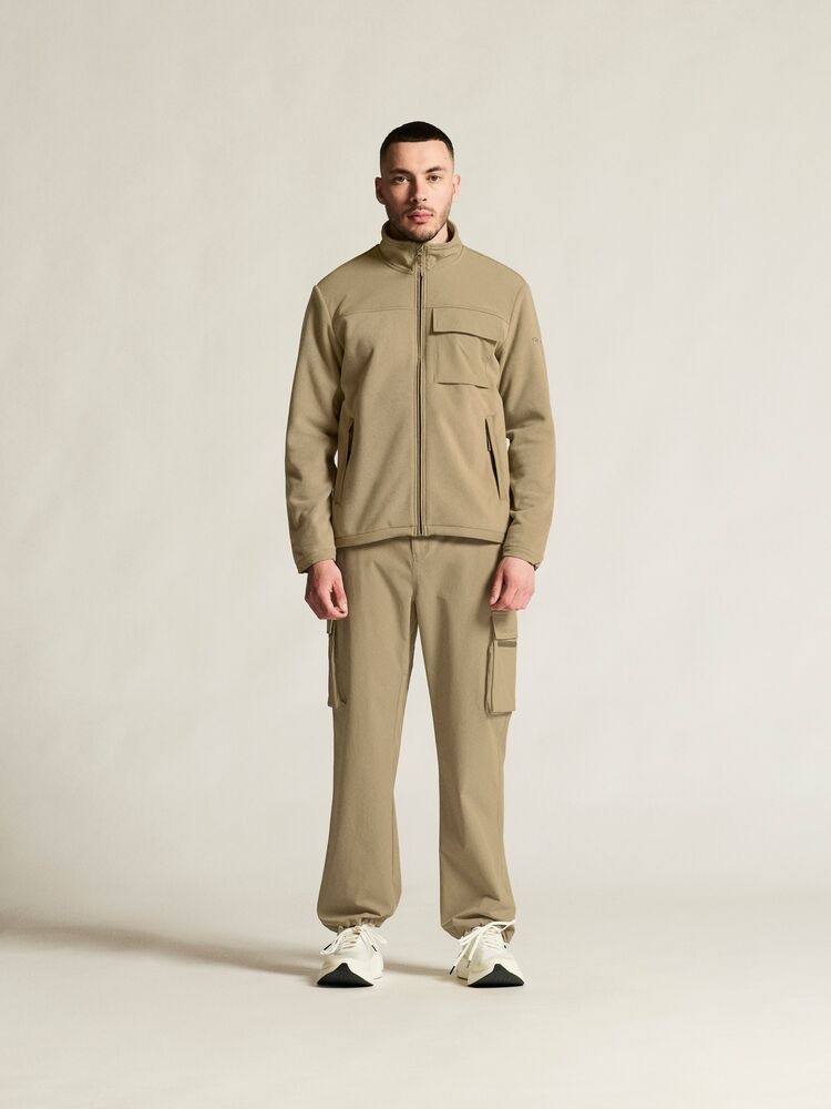 C17421-2370_Urban20Fleece20Jacket20M_closeup1