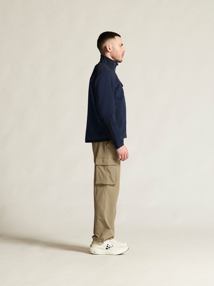 C17421-3960_Urban20Fleece20Jacket20M_closeup2