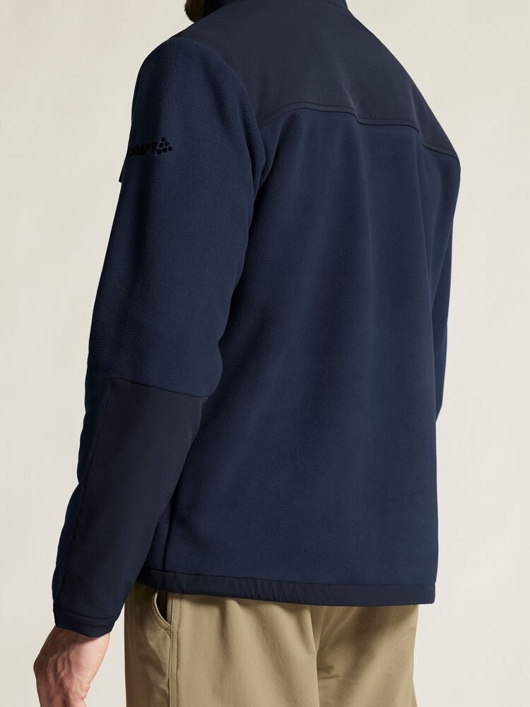 C17421-3960_Urban20Fleece20Jacket20M_closeup7