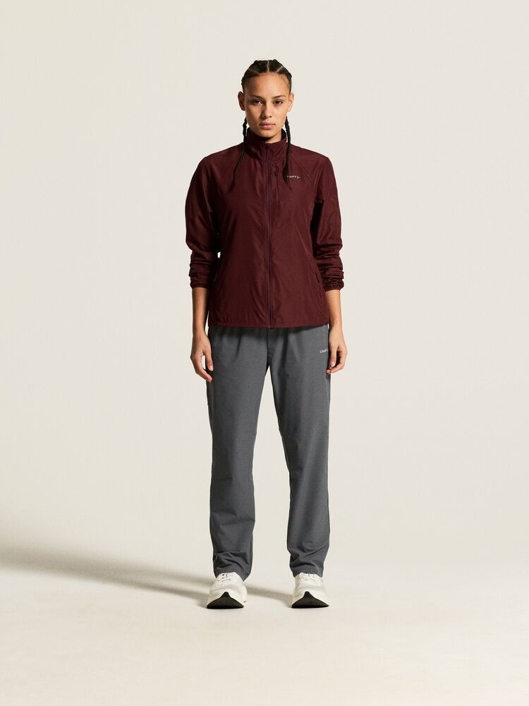 C17489-9580_Essence20training20pants20320W_closeup1