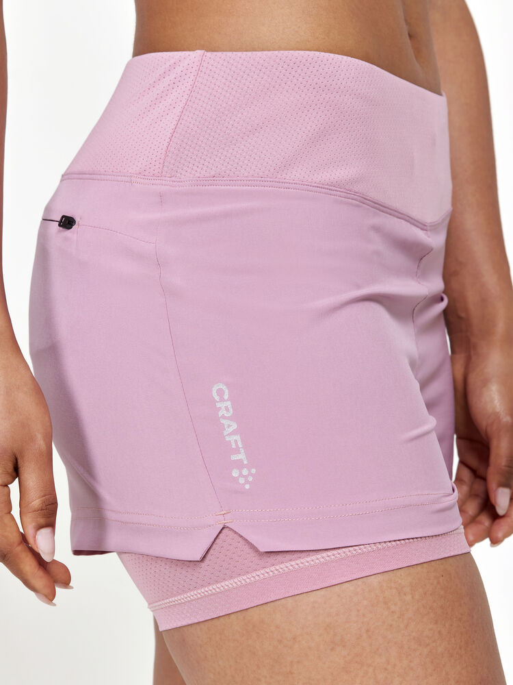 1910722-743000_ADV20Essence202-in-120Shorts20W_Closeup3