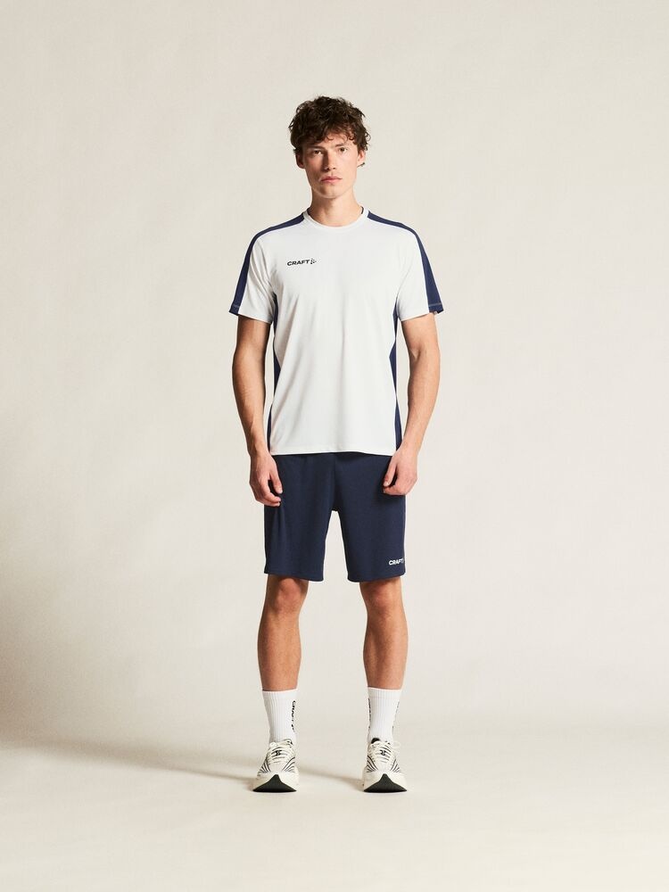 C17386-100N_Evolve20220Contrast20Jersey20M_closeup1