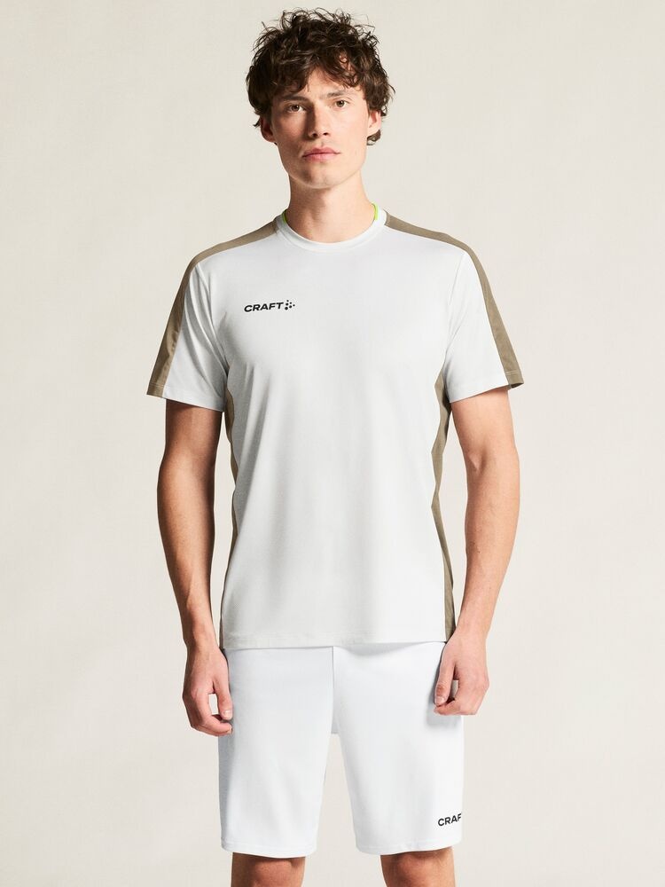 C17386-100X_Evolve20220Contrast20Jersey20M_closeup5