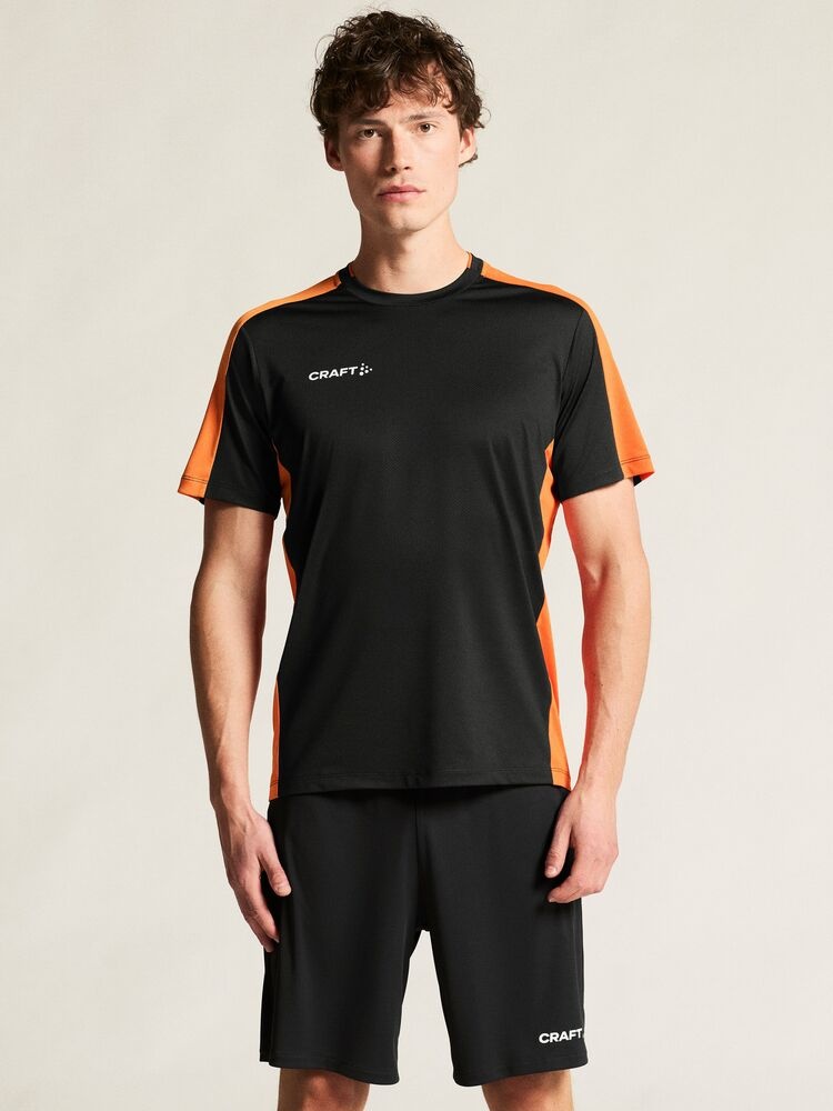 C17386-999J_Evolve20220Contrast20Jersey20M_closeup5
