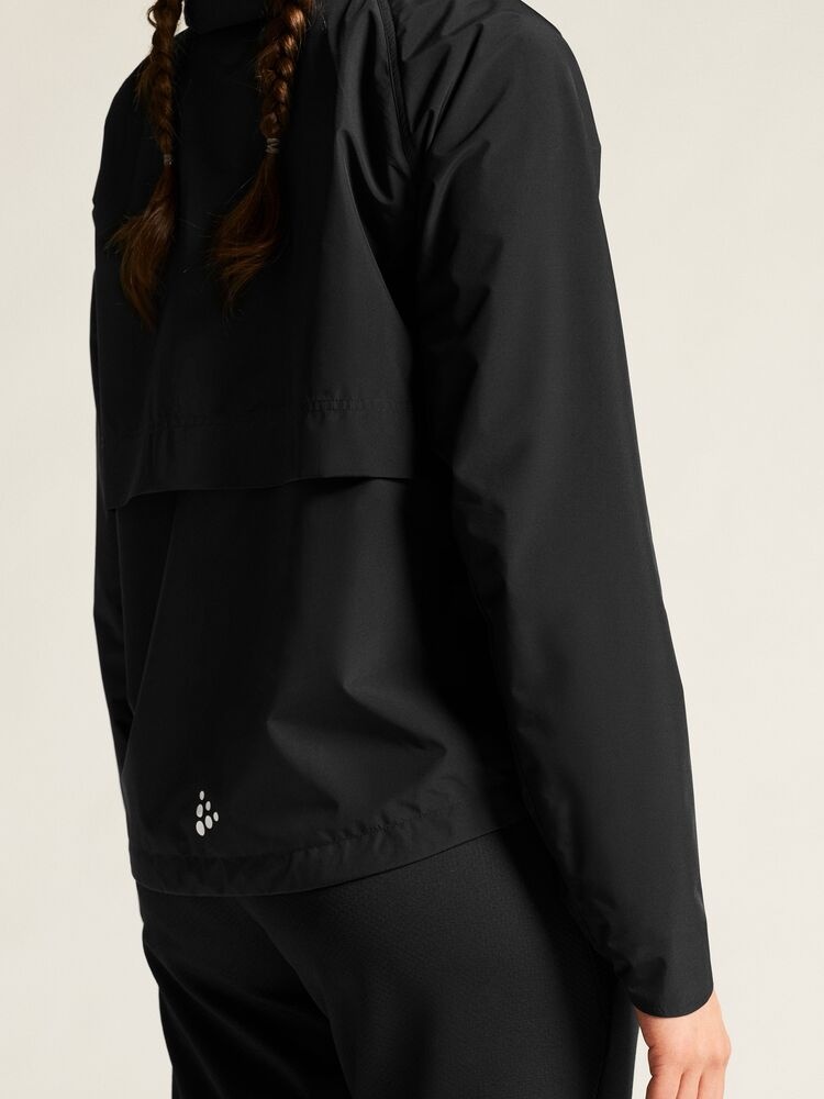C17413-9990_Extend20220Anorak20W_closeup8