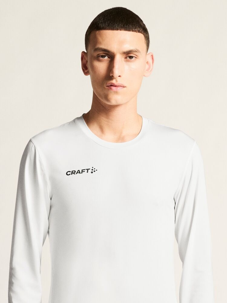 C17693-1000_Ability20Baselayer20LS20M_closeup6