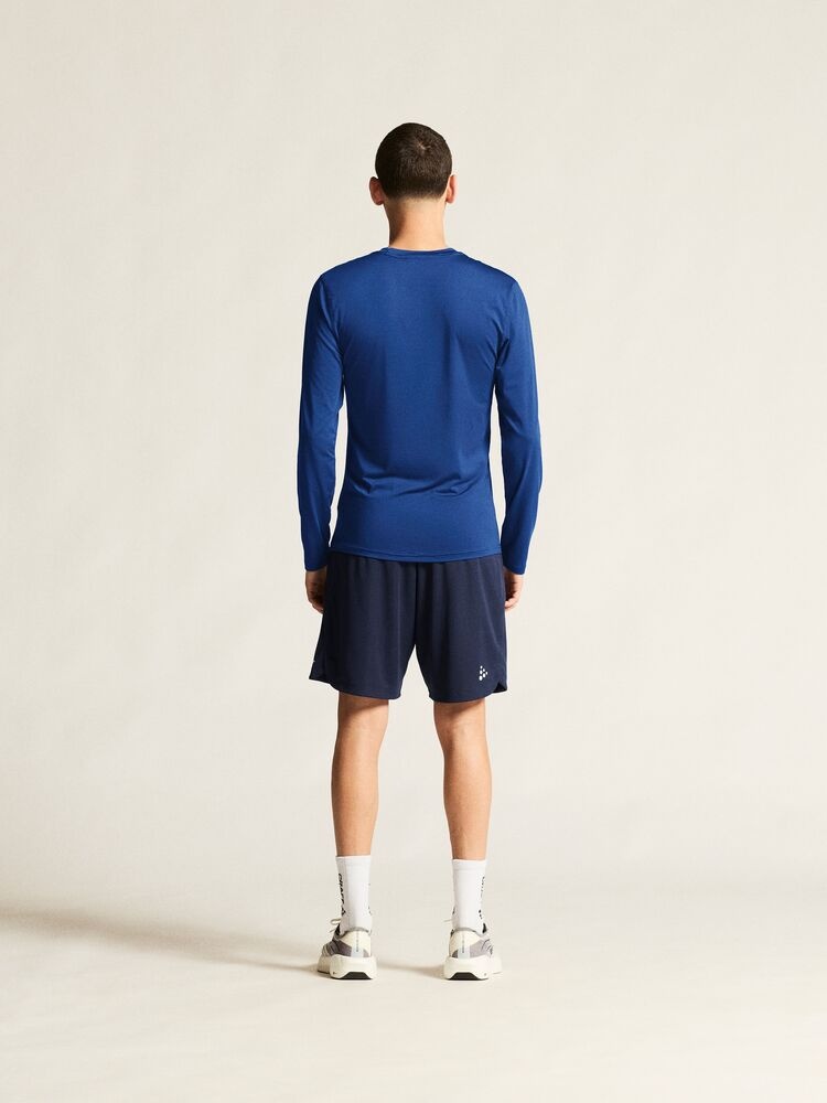 C17693-3460_Ability20Baselayer20LS20M_closeup3