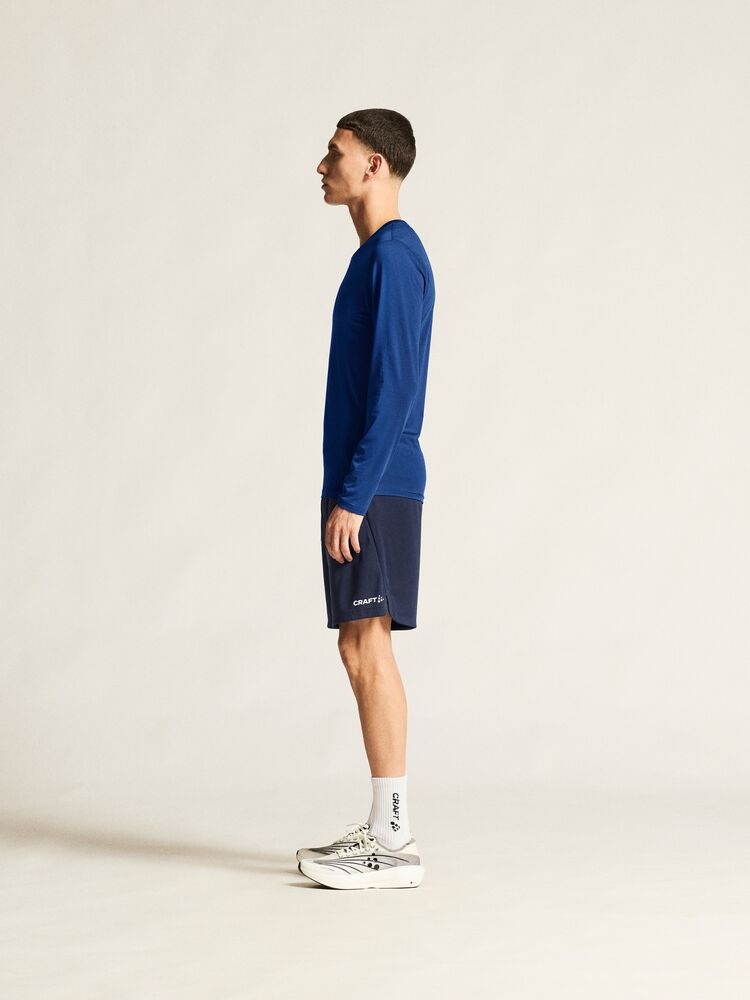 C17693-3460_Ability20Baselayer20LS20M_closeup4