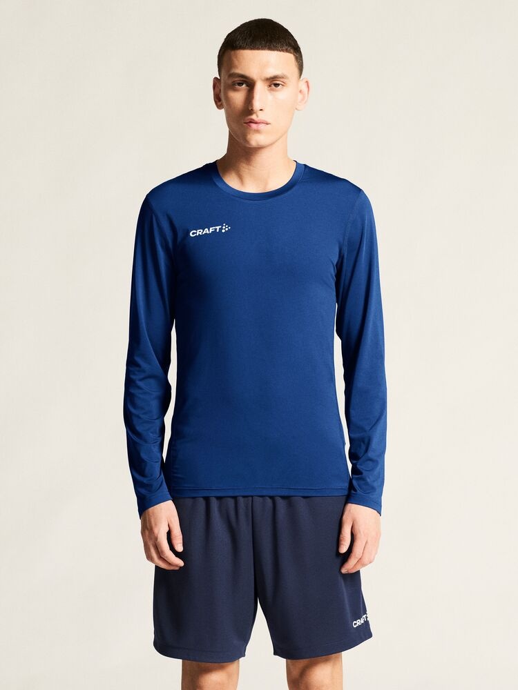 C17693-3460_Ability20Baselayer20LS20M_closeup5