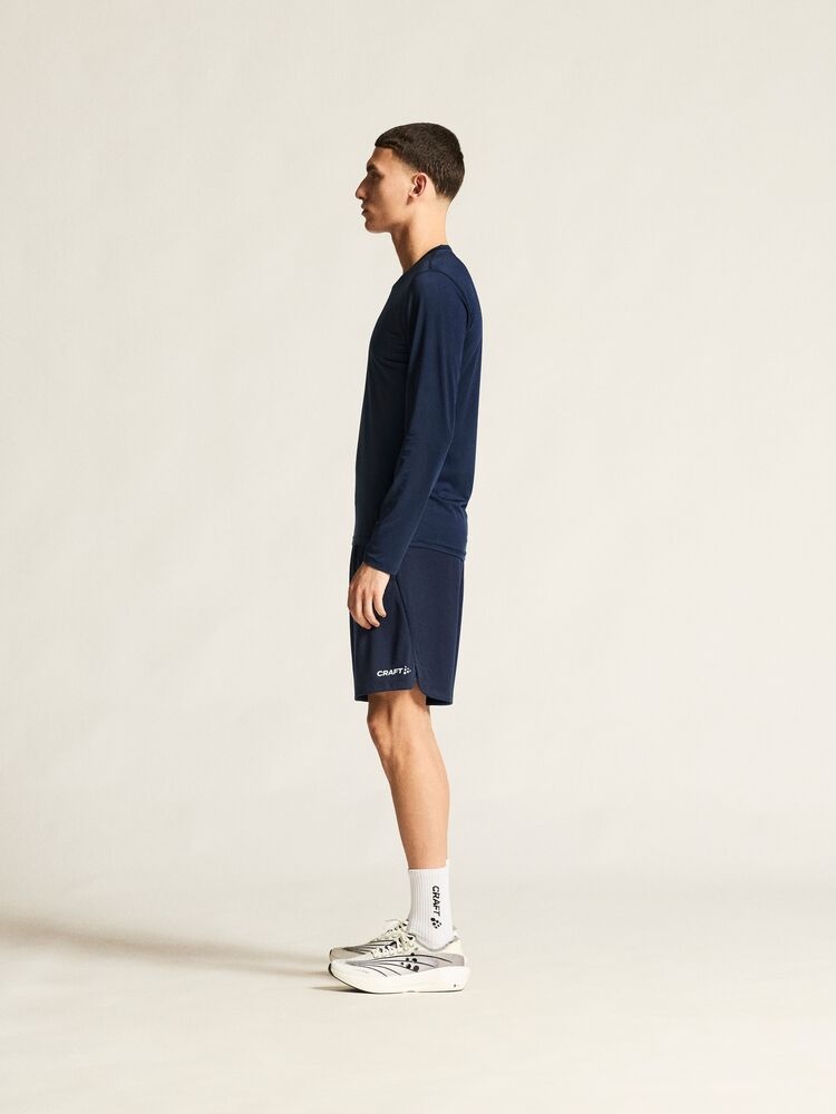 C17693-3900_Ability20Baselayer20LS20M_closeup4