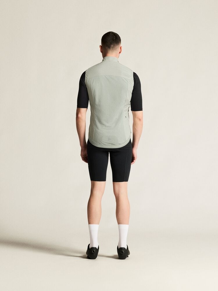 C17323-9310_Endur20Light20Wind20Vest20M_closeup3-1