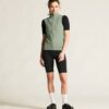 C17324-6300_Endur20Light20Wind20Vest20W_closeup1