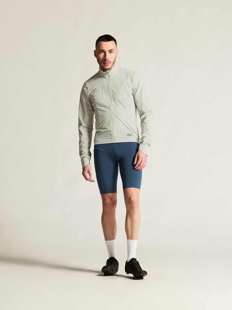 C17325-9310_Endur20Light20Wind20Jacket20M_closeup1-1