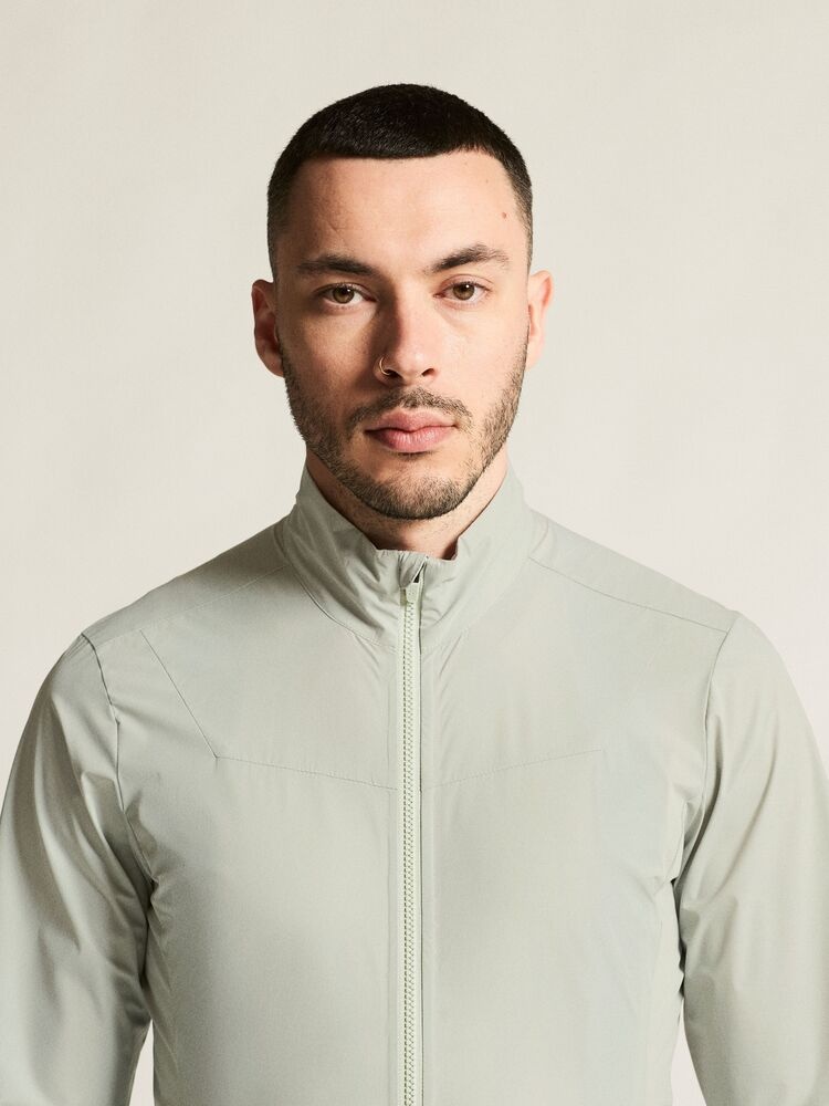 C17325-9310_Endur20Light20Wind20Jacket20M_closeup5-1
