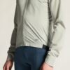 C17325-9310_Endur20Light20Wind20Jacket20M_closeup6