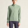 C17326-6300_Endur20Light20Wind20Jacket20W_closeup4-1