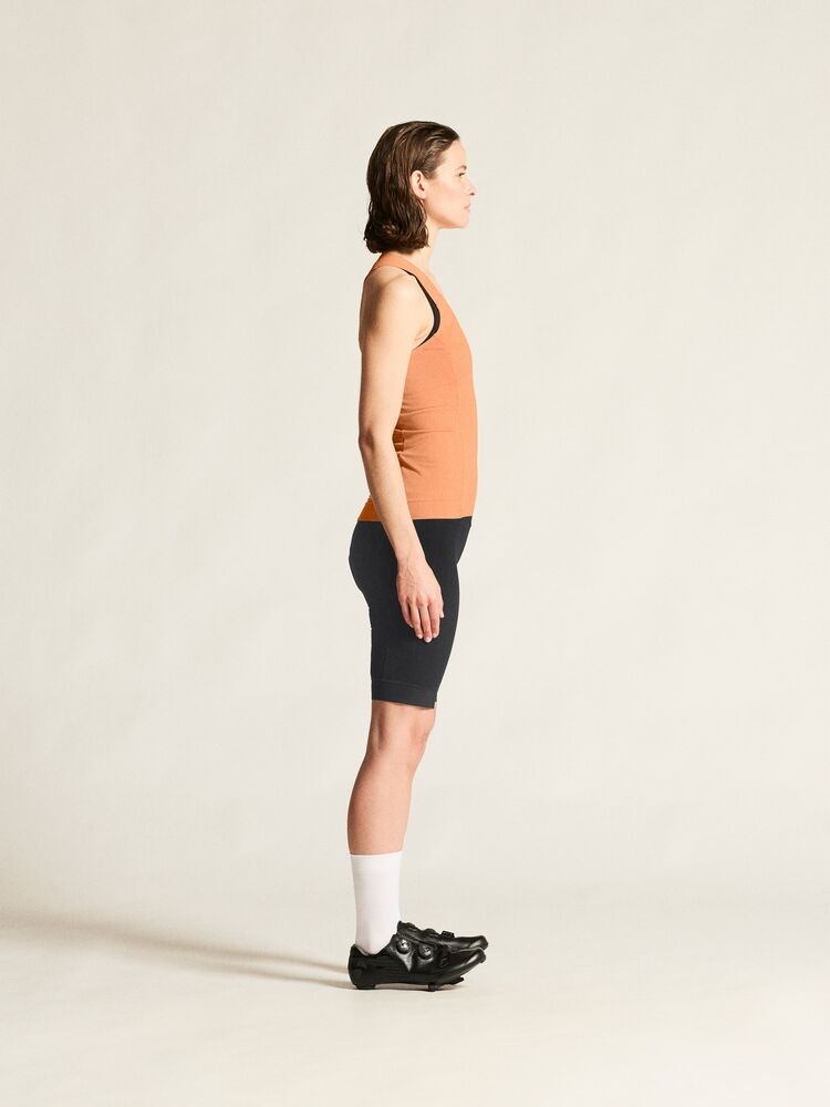 C17330-9990_Endur20Cargo20Shorts20C320W_closeup2