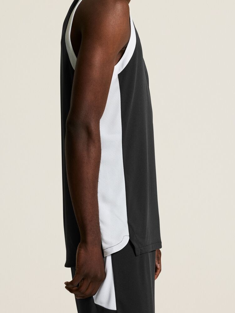 C17884-999W_Basket20220Singlet20Contrast20M_closeup8