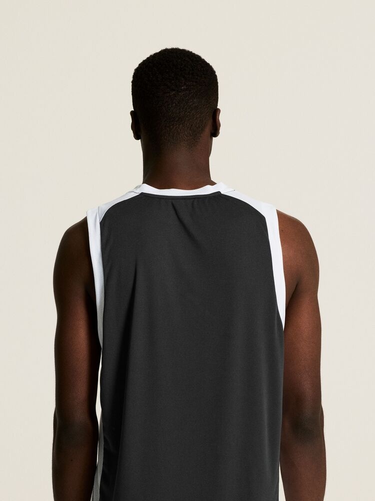C17884-999W_Basket20220Singlet20Contrast20M_closeup9