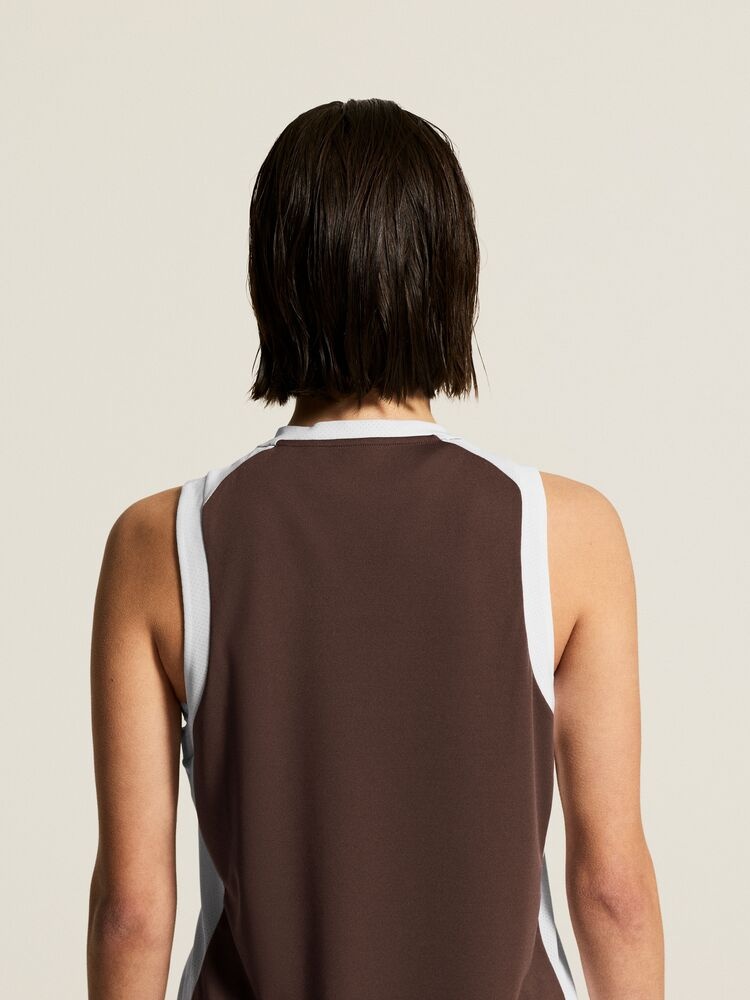C17885-286W_20Basket20220Singlet20Contrast20W_closeup9